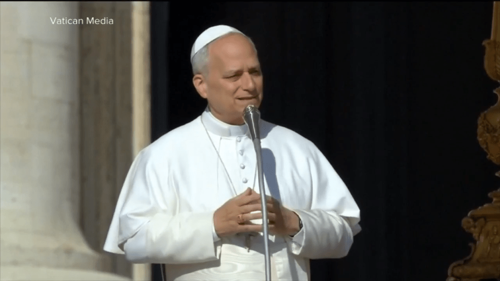 Papa Leão XIV aceita renúncia de bispo espanhol acusado de abuso em primeiro caso conhecido para o pontífice.