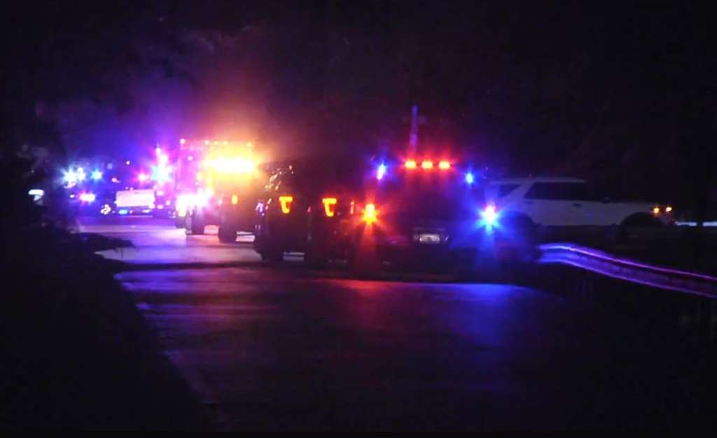 Pessoa idosa morta, outra ferida em tiroteio em casa em Davie, diz a polícia